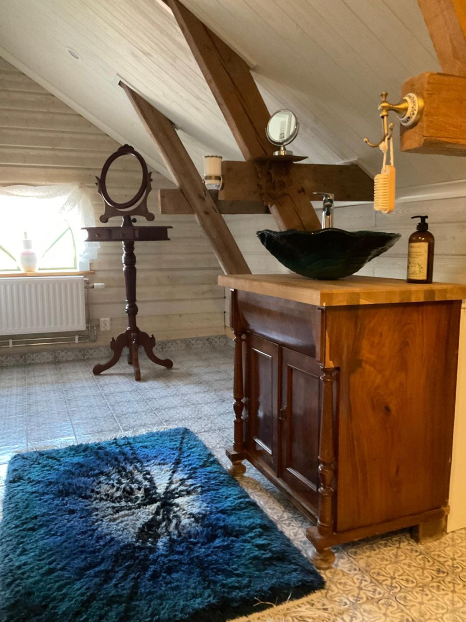 Snaellfaell Country Living - Akerbo Gard Charmigt Renoverad Flygel Kristinehamn Dış mekan fotoğraf