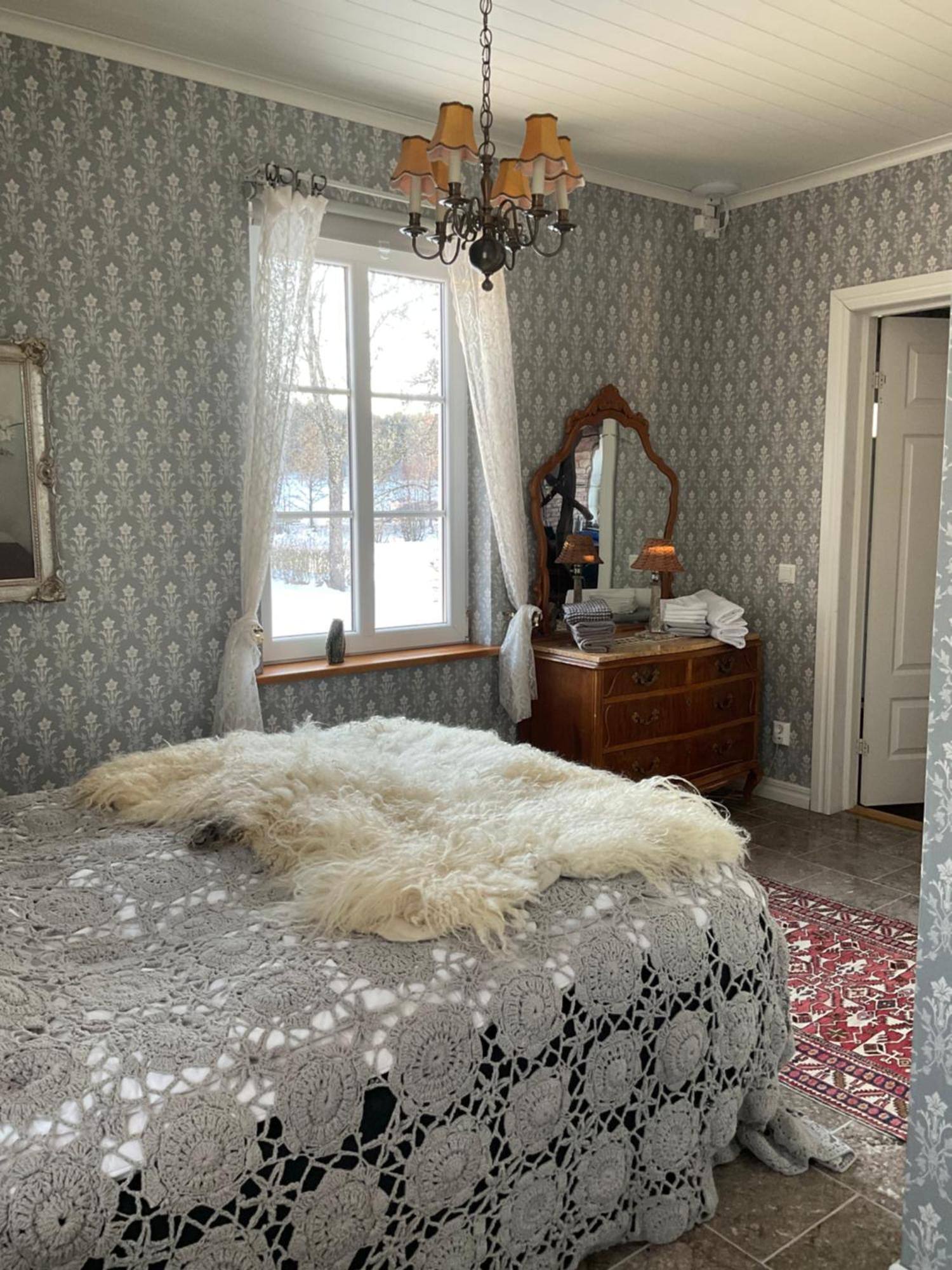 Snaellfaell Country Living - Akerbo Gard Charmigt Renoverad Flygel Kristinehamn Dış mekan fotoğraf